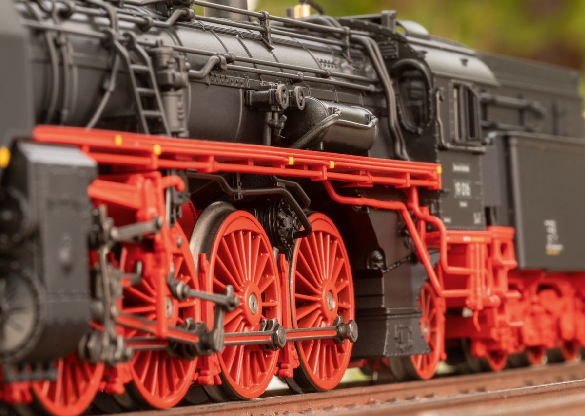 Märklin - Overraskelseslok 2025, DR Br19 damplok